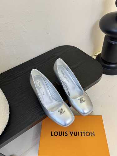 Louis Vuitton Lv Swing 高跟鞋最火最新金属跟玛丽珍后空粗跟凉鞋字母标高跟单鞋 原版开模V型金属跟！ 鞋面：小牛皮 牛漆皮 内里垫脚：羊皮