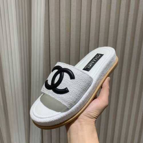 p310 Chane～* 25Ss春夏新款懒人厚底拖鞋凉鞋… 一秒入夏重工极品宽带菱格蜜儿真皮双C一字拖，小香C家2025P早春度假系列，软糯糯的厚底搭配上小麦