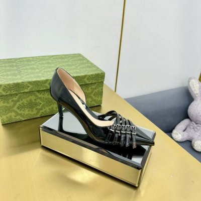 2024早春gucci 原版定制，1:1复刻，顶级品质，做工精致完美 金属电镀五金鞋跟 面料：全新进口双gg布 意大利进口混种羊皮 进口小.牛漆皮 内里：水染羊