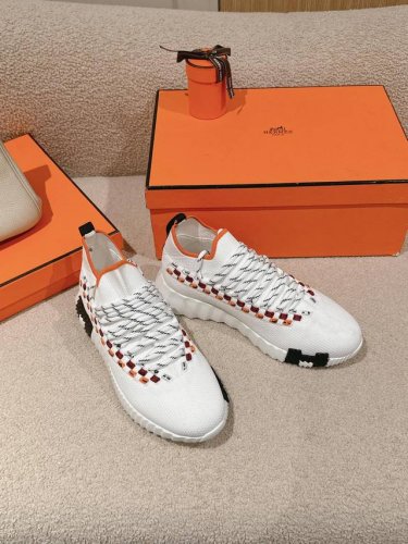 工厂价 爱马仕 Hermes 2024春夏经典情侣款 Flex 休闲系带运动鞋 H家编织bolduc细节厚底拼色一脚蹬毛线袜子跑鞋 材质：进口环保梭织羊毛面料