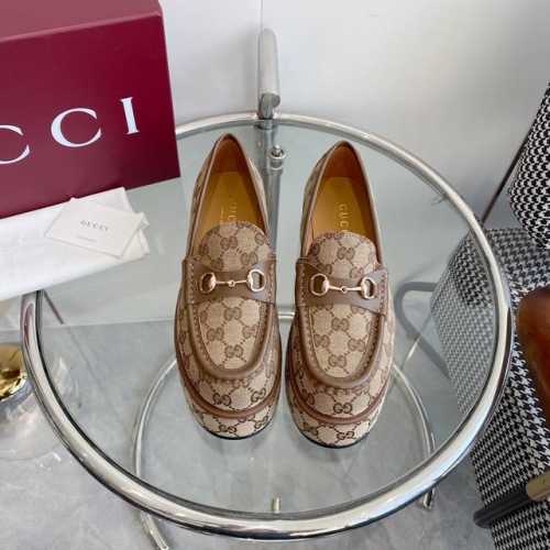 批 Gucci 古驰新品 Gg 马衔扣 厚底坡跟乐福鞋 顶级品质 原版开模五金扣 鞋面：进口小牛皮 Gg帆布 羊皮内里 原版开模大底 坡跟：5Cm Size：3