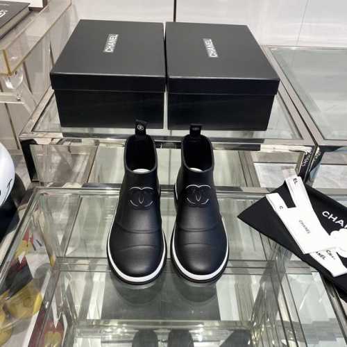 CHANEL雨靴新色 22FW 走秀最新发布仿佛真的走进了城堡开始期待着秋冬很好看，舒服又轻便 真的推荐码数:35-40