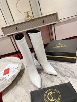 小牛皮 羊京绒 23Ss走秀款 Astrilarge Booty中筒靴体现了maison Christian Louboutin卓越、精致的风格。这个模型是微妙