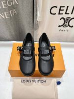 高版本出厂 Louis Vuitton ss25 new arrival LV驴牌春夏系列玛丽珍平底鞋单鞋新品简约精致，高级感满满，尽显优雅气质～上脚超好看，拉