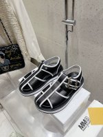 绒面 皮面 Maisom Margiela Mm6马吉拉厚底凉鞋 这双热度超高的单品 必须人手一双入手了 不能错过的单品 炸裂了 独家原版购入开发 不能错过的一