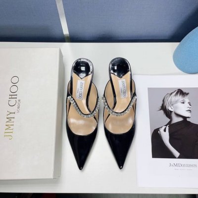 橙子出厂价 Jimmy Choo 吉米周 Jc经典款 水钻链条尖头高跟拖 穆勒鞋 包头半拖 高跟凉鞋 材质：漆皮 羊京绒 跟高：8Cm 码数：35-39 可定制