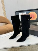 品 牌：Alaia New Arrival～ 阿莱亚 秋冬新款及裸靴 Alaia限定款这是一款需要实力才能驾驭得了的靴子，超级奢华无比～穿上这双靴子走在大街上你