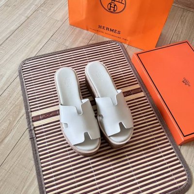 橙子出厂价 Hermes 爱马仕24Ss早春新品 防水台坡跟厚底凉拖鞋 H型凉鞋 经典靴型+英伦拼色设计，经典耐看！原版倒模楦型，极致1:1形体，进口高端织针呈