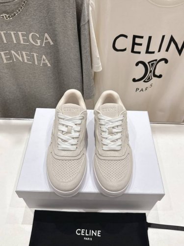 高版本出厂 Celine*思琳赛琳 2025Ss新款徽标系带滑板鞋休闲鞋小白鞋 简单舒服，干净利落，增高显腿细，无论是单穿还是搭配阔腿裤，高街又复古一起来做Ce