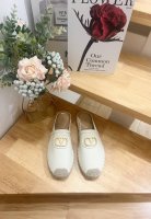 Valentino Garavani 华伦天奴 拉帕荔枝纹牛皮V扣新款拖鞋渔夫鞋 - 大V金扣装饰 - 牛皮 -跟高2Cm - 橡胶大底 - 意大利制造 -36