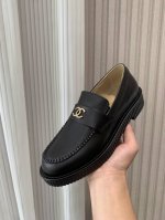 出厂价 Chane* ｜小香经典拼色双c乐福鞋单鞋乐福鞋爱好者绝不能错过这款气质上更中性帅气几分 线条感很足鞋面采用进口小牛皮 牛油内里垫脚采用丝绸羊皮意大利进