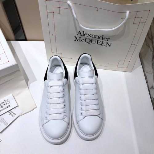 批发直销 女鞋 女装 常年现货，秋冬新品专柜同步AlexanderMcQUEEN 男．女同款麦昆新色大底和皮料新色小白鞋，专柜自购原版1：1打造：新楦形，同原版