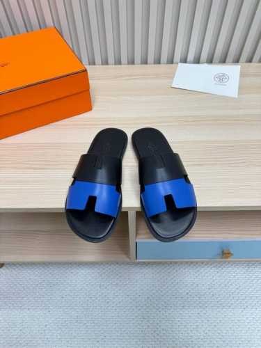 橡胶底 Hermes 爱马仕lzmir系列！复古 二舅拖鞋 H拖 凉鞋原版购入开发 做货 小牛皮和麂皮山羊皮凉鞋，经典“H”型鞋面 此鞋款是您衣橱中的点睛单品，