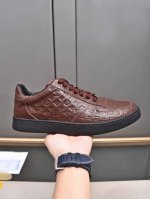 2024上新louis Vuitton 路登易威 Lv鞋面 Lv 进口头层牛皮压花内里进口羊皮内里 防滑耐磨大底。每一位男士的身份衬托，上脚大气稳重不管风吹雨打