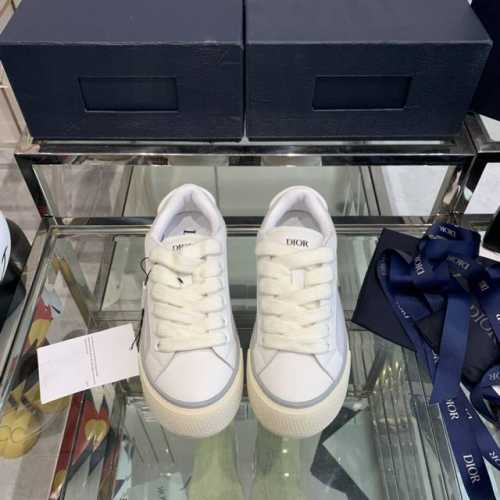 顶级版本 Dior 23秋冬新款运动鞋全网最火爆单品上脚真的绝绝的，真心大爱，王炸开挂系列独家原版一比一开发，所有细节材料绝对到位。 码数:35-44