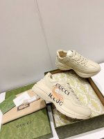出厂价 男码加10情侣款 Gucci老爹鞋，情侣鞋，顶级代购版本 面料：原版定制进口牛皮内里.垫脚：原版水染羊皮 工艺：德国设备5D打印 永不掉色 大底：TPU