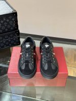 Ball* 新款男士系带休闲运动板鞋出货，休闲运动款式，面料采用原厂牛皮面，皮质柔软细腻光泽好，两侧立体品牌logo装饰，羊皮里垫脚 上脚轻便舒适！Size：3
