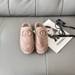 橙子出厂价 Chanel 香奈儿 秋冬限定 厚底包头半拖 毛毛拖鞋 小红书抢先登录 香奈儿专柜热推新款 原版开模 代购版本 进口超迁皮 垫脚羊皮 私膜真皮大底