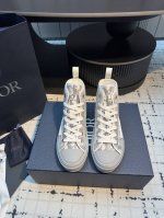 迪奥网纱Pvc高帮鞋B23 2025早春顶级版本 Di0R Rs早春秀款斥限量款板鞋 全胶透气特殊材质，经典D家 Colours E印花专用网纱料跟具有当今流行