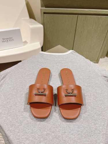 早春新品 # 麦昆出拖鞋啦！材质：原版一比一牛皮五金私印Size：35-41 40 41定做