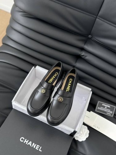 Chanel 24B新款乐福鞋 矮子乐！代购品质，要高货的闭眼入。 鞋面牛皮 内里羊皮 原版大底 Size:35-39 其他码数定