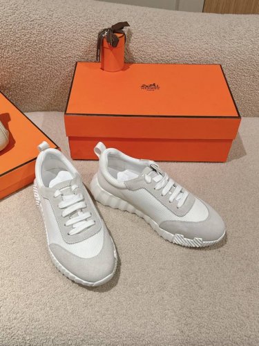 工厂价 爱马仕 Hermes 2024春夏经典情侣款 Bouncing 休闲系带百搭运动鞋 H家厚底时尚风格拼色跑鞋 材质：鞋面进口小牛皮拼接进口羊猄皮+水染羊