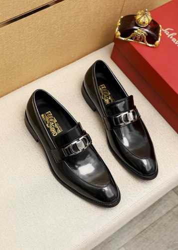 商品商标：Ferragamo 菲拉格慕 休闲皮鞋 正码码数: 39-44 38.45.46订制 商品材料：精选 进口开边珠牛皮鞋面+经典五金扣，进口水染牛皮内里