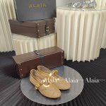 Alaia24年新款ALAIA阿莱亚法式芭蕾舞平底拖鞋Alaia大热门平底鞋，好看又好穿今年超火的Alaia玛丽珍芭蕾舞鞋已出货！明星人手一双。超舒服好穿的平底