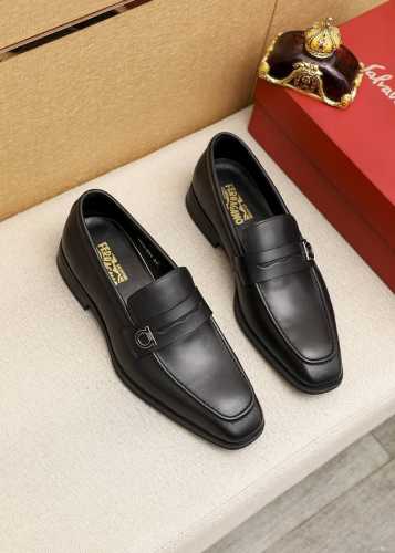 商品商标：Ferragamo 菲拉格慕 休闲皮鞋正码码数: 39-44 38.45订制 商品材料：精选 进口头层小牛皮鞋面+原版五金扣，进口水染牛皮内里。强烈立