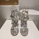 顶级版 原版盒 Christian Louboutin 2024S原版做货重工cl全新设计秀款高跟鞋～ 鞋面 饰以水晶珠宝流苏pampillas，在鞋面完成之后