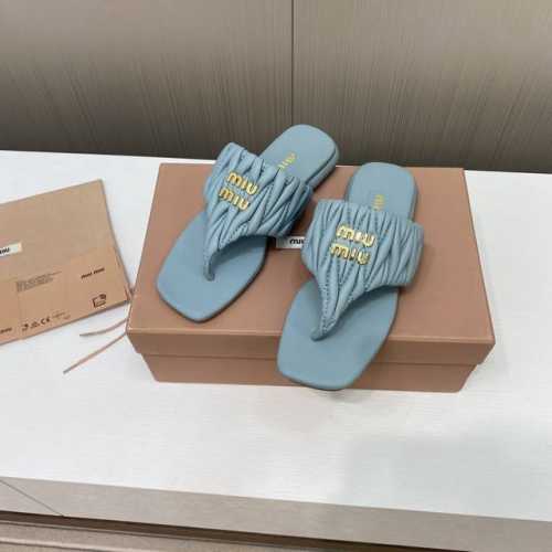 出厂价 顶级品质 Miumiu谬谬2024春夏新款柔软小羊皮皱面凉拖鞋系列 可甜可盐的喵喵女孩 褶皱的鞋面给这款凉拖增添不少少女心。 原版 1：1开发，各大明星