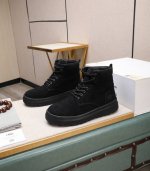 出厂价 Ugg 全羊毛内里 顶级高端品质皮毛一体保暖雪地靴来自澳洲温暖奢侈品牌男鞋，Ugg-5877官网同步、采用进口牛皮制作，精心缝制而成..进口橡胶发泡大底