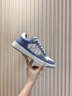 Dior迪奥b27情侣款运动系列 现在市面炒得最火的一款休闲鞋：低帮款，高帮款，情侣款 Aj款没买到的宝宝们可以疯抢这双，因为这两双整体设计都有点相似 M多网红