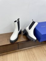 顶级版本代购级stuart Weitzman 粗跟厚底切尔西短靴 Sw 5050 Soho Bootie 原单渠道好货势不可挡，搭配我们的rise轮胎鞋底 广受