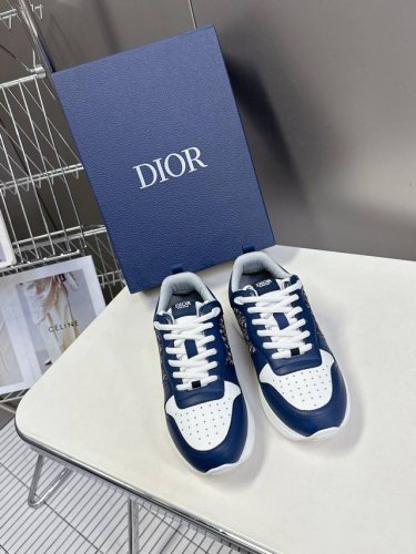 Dior 迪奥 经典B25系列runner休闲 运动鞋 跑步鞋已经调整到极致 大底升级 面料升级 舒适度全面升级！原版购入开发 做货 这款 B25 Runner