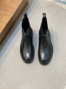 菲拉格慕. Ferragamo 男士高帮靴，最新爆款，1:1原单代购品质，顶级狠货，鞋面进口牛皮，内里垫脚均采用进口牛皮，配原版轻质发泡大底，配码39-44，