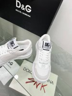 2024高端版本高质量原单品质 D0Lce & Gabbana 今年的主打款式 没有之一 超火超帅气的休闲鞋此款传承了d家一贯有点浮夸而不失时尚的风格 精湛的做