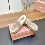 升级正确版本 Miumiu缪缪毛毛金币乐福鞋、2024秋冬新款毛鞋保暖单鞋 正确对版的毛毛 带微卷的哦 和版型、注意区分市场错版的哦 Miu Miu系列的细节特