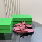 纯色330 做旧擦色工艺 BOTTEGA VENET*女士Astaire乐福拖鞋 原版一比一做法 一致结绳皮扣卡其色 当今流行的又一趋势 天花板啦最全色百搭 精