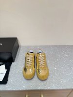 Chanel 小香24Ss 最新款 休闲 德训鞋 阿甘鞋 对版新色 皮料油蜡感 鞋型秀气精致贵气十足的棒球鞋，脚感非常轻盈舒适 鞋面：原版定制牛皮 牛京 内里垫