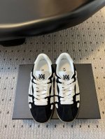 Amiri 埃米尔 25ss早春新款 骨头鞋 情侣款 休闲 运动鞋 板鞋 以骨头图案拼贴带来率性不羁格调，撞色勾面个性吸睛造型，呈现奢华美学与设计的精妙交融。A