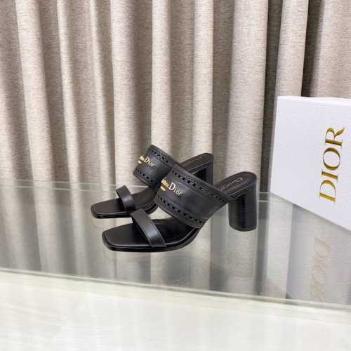 380 迪奥 Dior 2025 春夏新款 D-Lane 果冻色镂空粗跟女鞋 Cd字母Logo五金扣低跟圆头露趾凉拖鞋 市面顶级版本 材质:鞋面进口小牛皮+水染