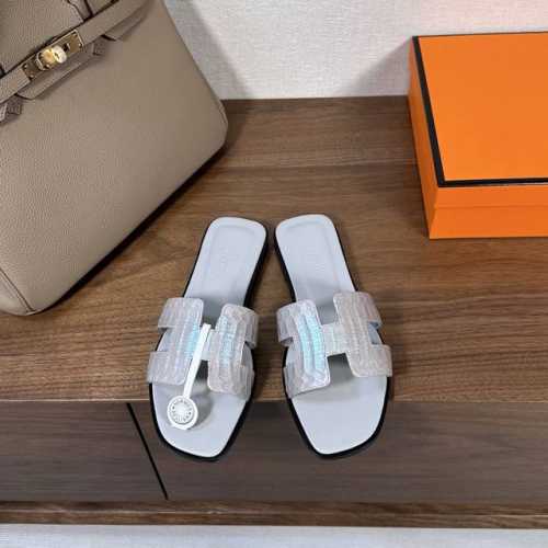蛇皮系列，出厂价 Hermes 爱马仕H拖鞋Oran凉鞋系列 时尚又百搭 超级舒服 每个细节都做到极致 原版丝绒面料 原版1:1独家私模鞋面 原版真皮沿条大底