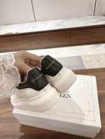 440爆裂新色——2025年新色爆裂纹 女码数34-40 男码数38-44 麦昆高品质顶级版Alexander Mcqueen / 经典明星爆款百搭小白鞋 已升