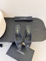 Chanel Vintage中古系列凉鞋简约而不简单的款，上脚特别显脚细。鞋面定制面，内里垫脚羊皮，真皮大底。跟高7Size:35-39 4041定做