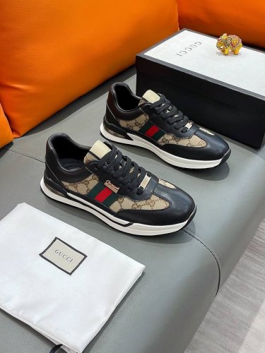 商品名称：Gucci 古驰 正规码数 38-44 休闲鞋 商品材料：精选 牛皮鞋面，柔软羊皮内里；原厂大底。