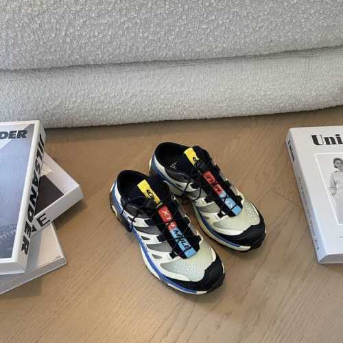之前在showroom曝光的多款联名已经进行到了第三波的发售，前两次亮相的cross和acs Pro想必各位应该印象深刻。而这次发布的xt-4 Mule则是选择