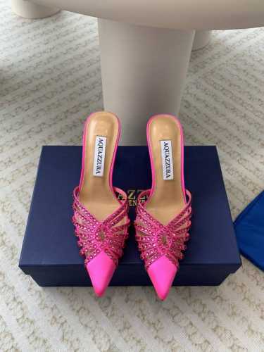 Aquazzura 24Ss 惊艳火爆款、菠萝 王室贵族的钟爱雍容华贵、气质高雅、到手如图柜级品质 进口真丝 璀璨别致水钻饰扣、小羊皮内里、意大利真a级真皮大底