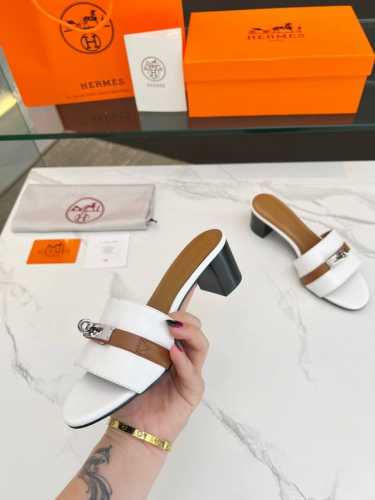 冲量价 真皮底+40 顶级产品爱马仕高跟拖鞋 早春新款原版一样， ！高端定制，独家产品，行业最高版本采用：Hermers鞋面：意大利进口牛皮+原版订制级意大利双