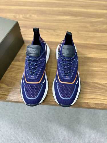 出厂价 布鲁提 Berlut* Shadow 飞织运动鞋履 香港购入原版开发打造 作为品牌首款针织运动鞋履，这双袜子鞋用轻盈且极富韧性的针织面料，双色高密度飞织